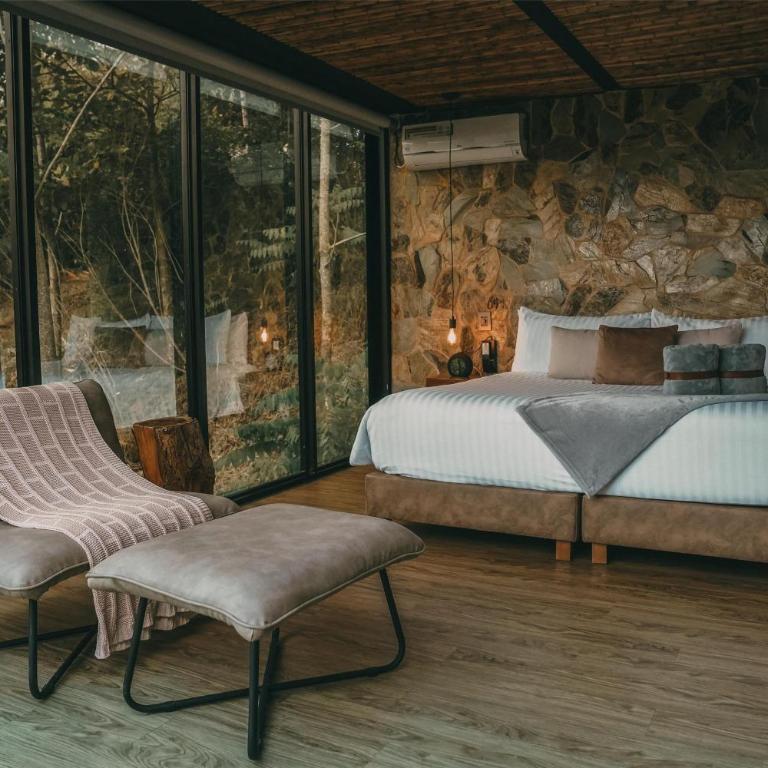 Bio Habitat Hotel - Aviarios King - 2