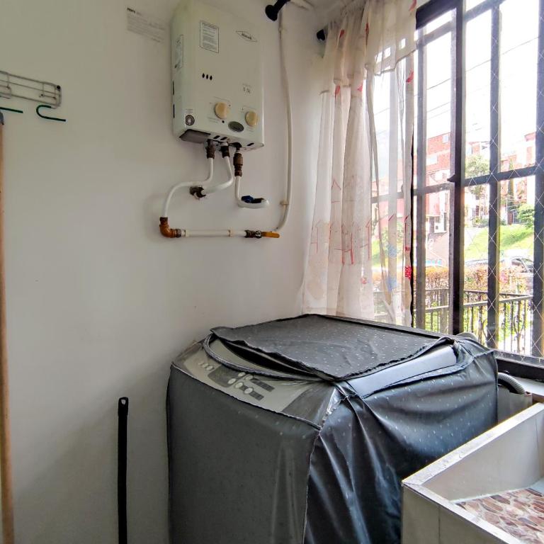 Acogedor apartamento cerca al tranvía 201 - Two-Bedroom Apartment - 65