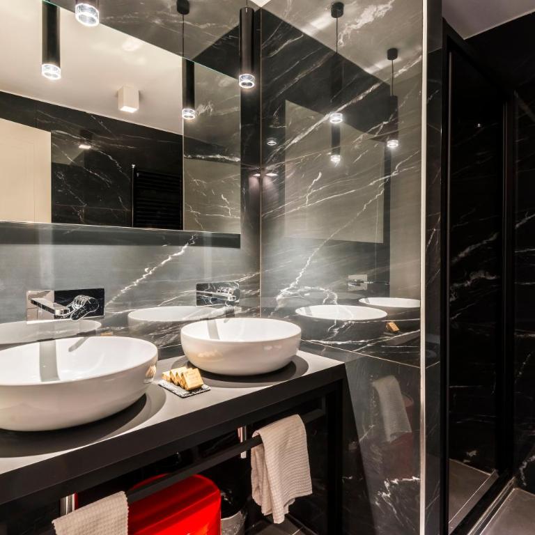 Motor Valley Styled - Luxury Apartments by Design Club Collection - Loft - 5
