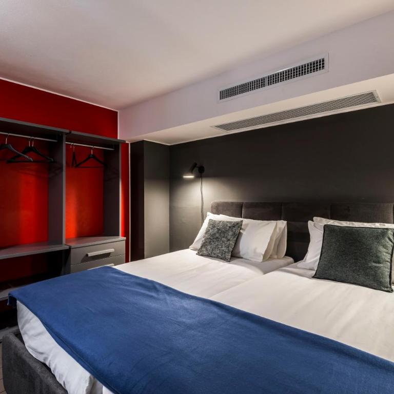 Motor Valley Styled - Luxury Apartments by Design Club Collection - Loft - 6