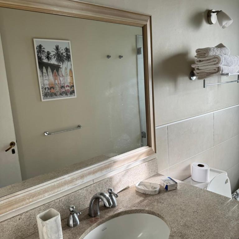 Casa familiar en Carrasco, playa - Three-Bedroom House - 5