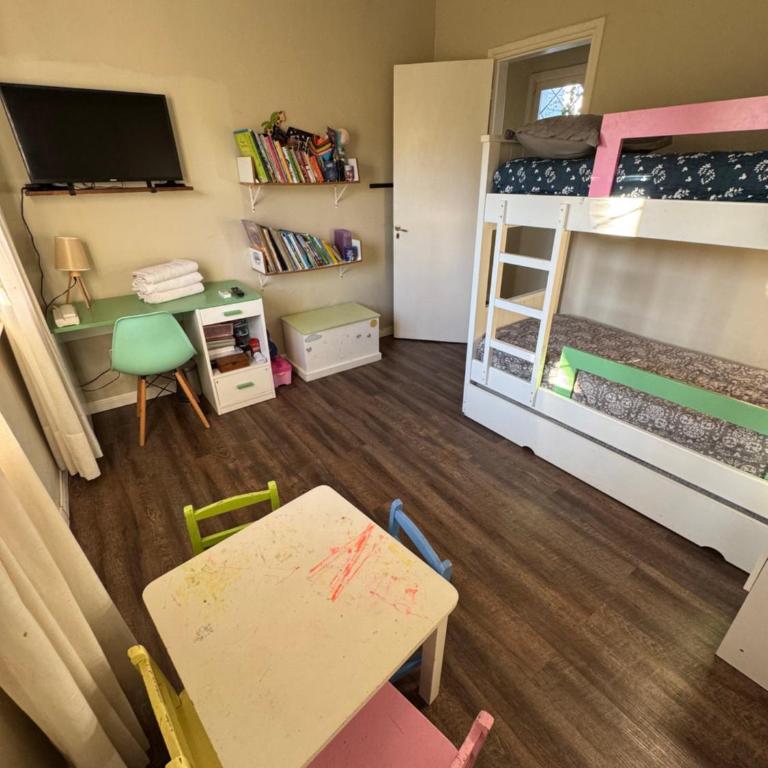 Casa familiar en Carrasco, playa - Three-Bedroom House - 36