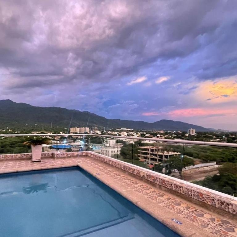 Apartamento con vista al mar en Bello Horizonte, Santa Marta - Three-Bedroom Apartment with Sea View - 23