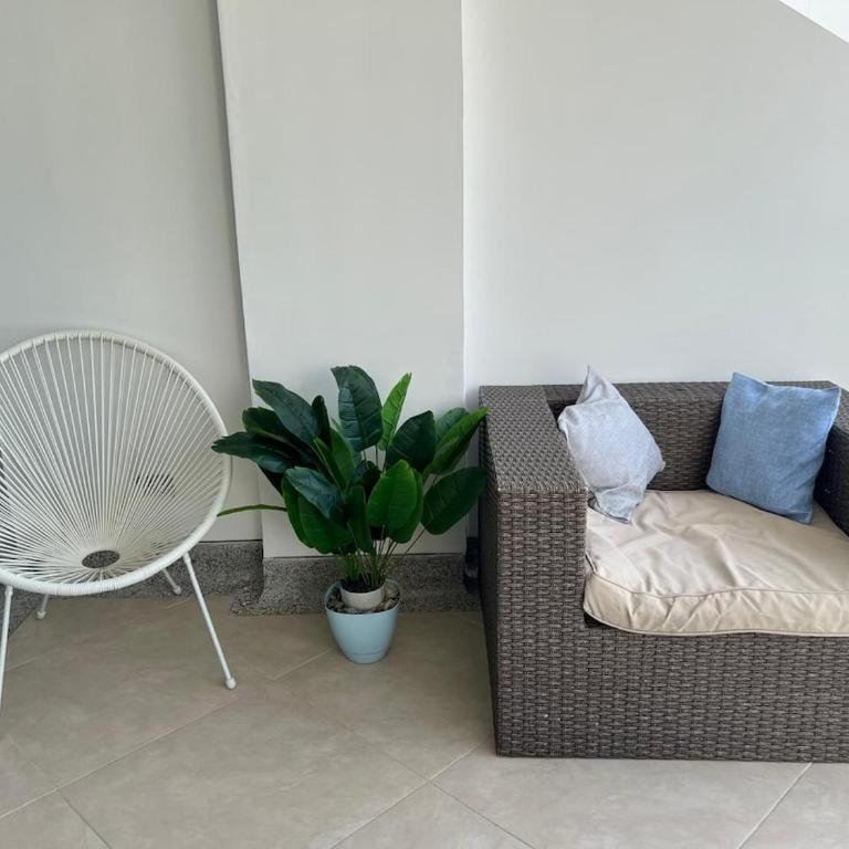 Apartamento con vista al mar en Bello Horizonte, Santa Marta - Three-Bedroom Apartment with Sea View - 30