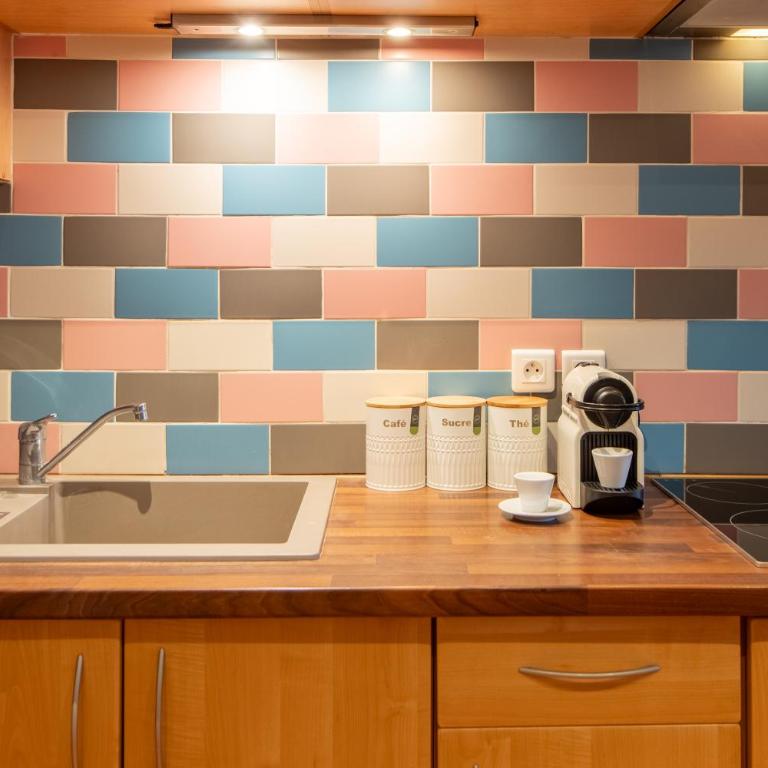Designer and stylish flat in vibrant Belleville neighborhood near the metro - Appartement 1 Chambre Deluxe - 5