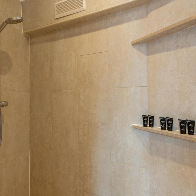 Designer and stylish flat in vibrant Belleville neighborhood near the metro - Appartement 1 Chambre Deluxe - 22