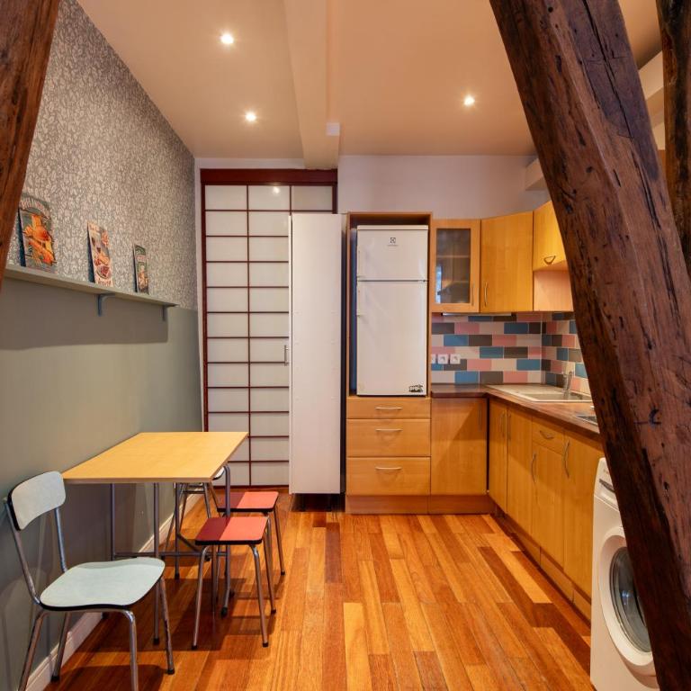 Designer and stylish flat in vibrant Belleville neighborhood near the metro - Appartement 1 Chambre Deluxe - 35