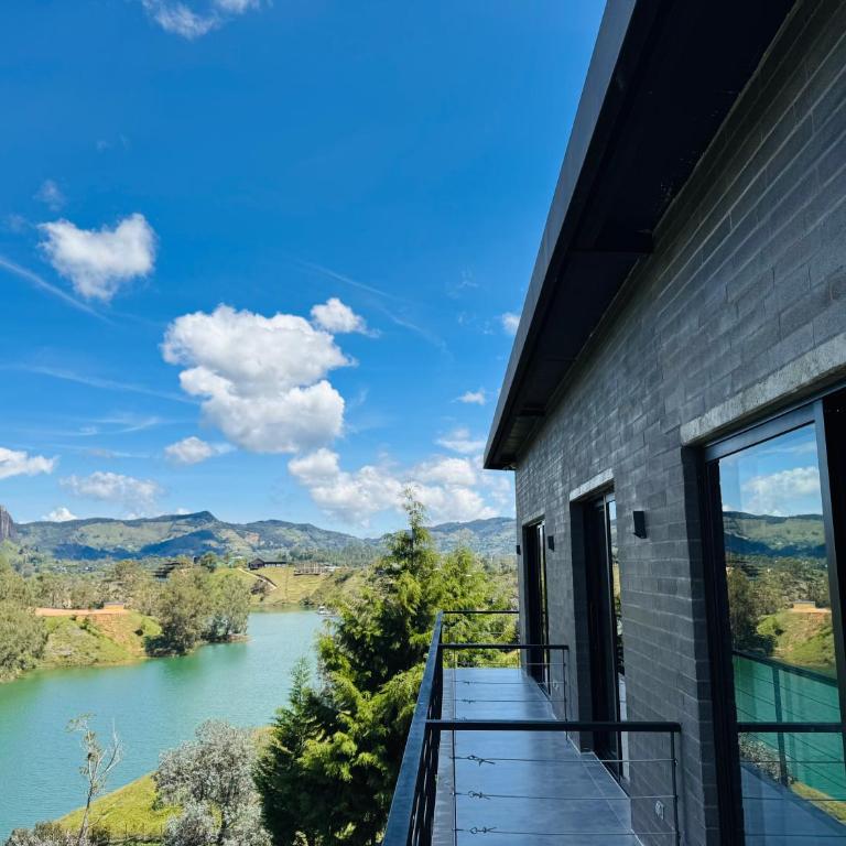 Exclusive Villa - Lake View - Forest - Villa - 1