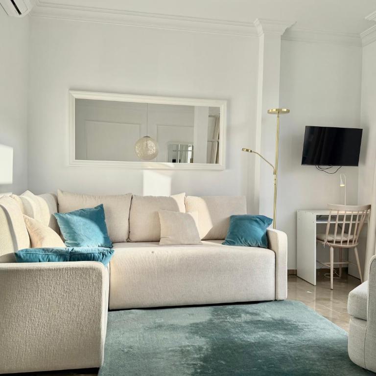 Heart of Granada - Two-Bedroom Apartment - 26