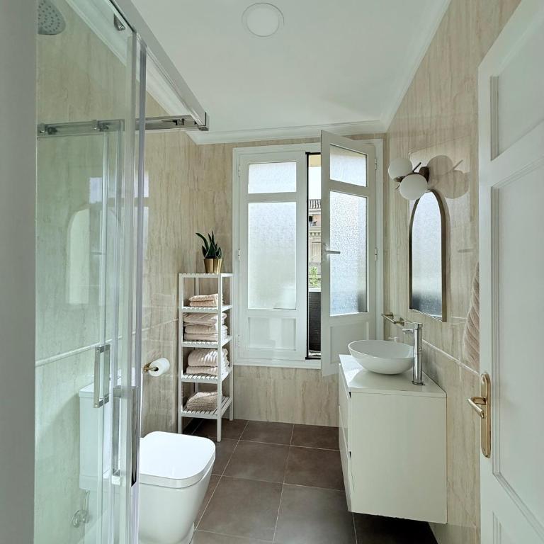 Heart of Granada - Two-Bedroom Apartment - 28