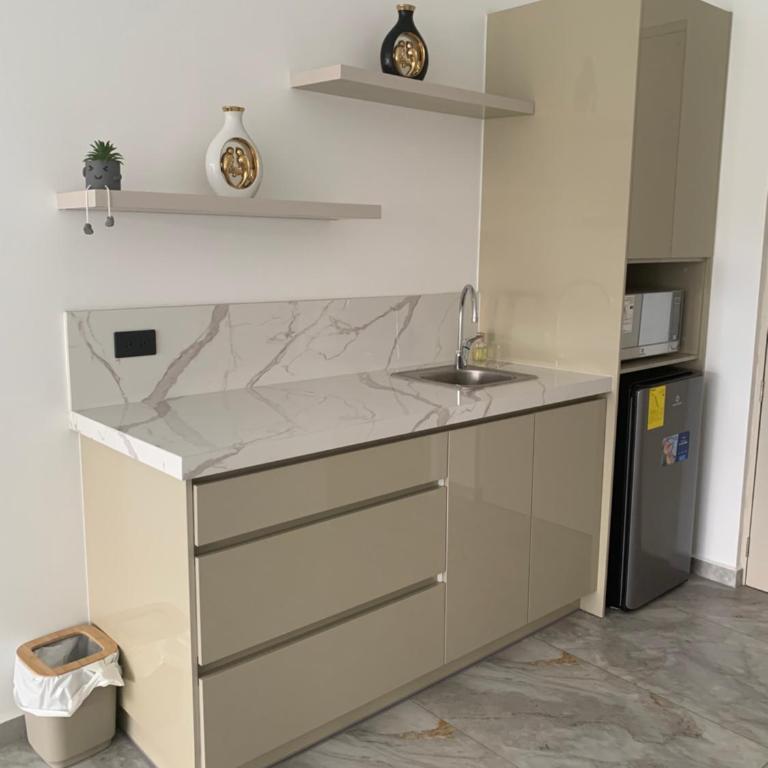 Hostal D'Marv - Family Suite with Balcony - 2