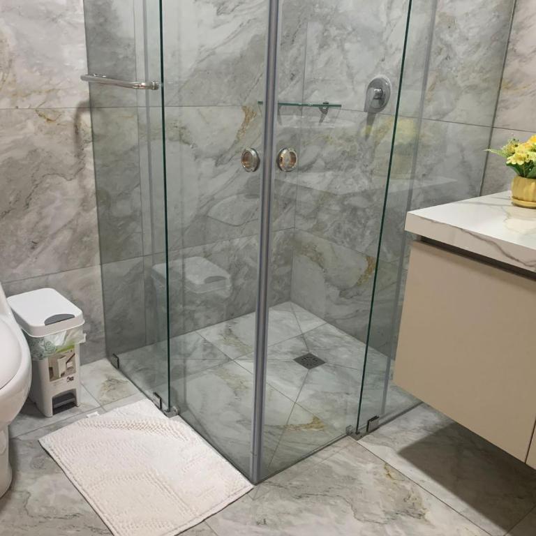 Hostal D'Marv - Family Suite with Balcony - 7