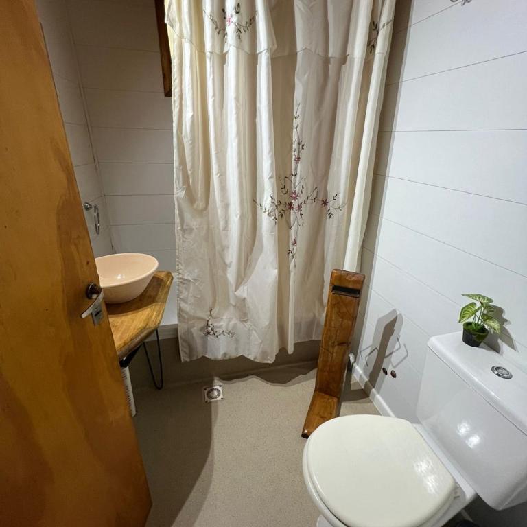 Cabaña con pileta & jardín- a minutos del centro y la playa - Two-Bedroom Bungalow - 11