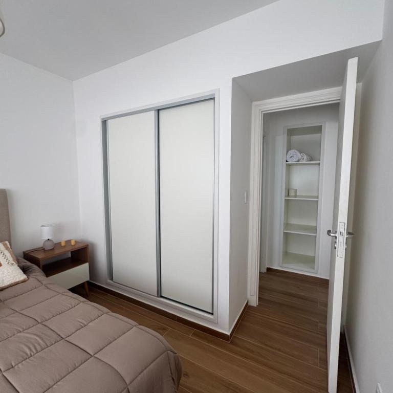 Depto en Playa Grande solo familias y parejas - One-Bedroom Apartment - 3