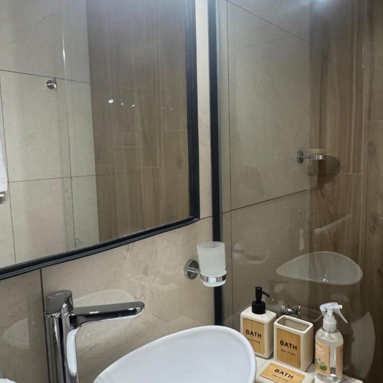 Depto en Playa Grande solo familias y parejas - One-Bedroom Apartment - 10