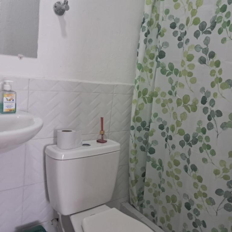 AMAZONIKA Casa de Huespedes - Habitación Familiar - 1