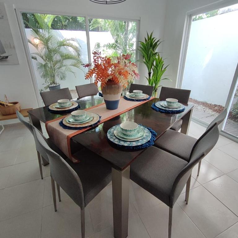 Casa Familiar con Jacuzzi - Three-Bedroom House - 3