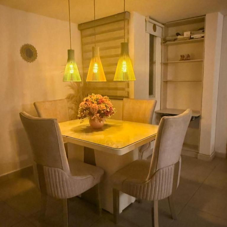 Apto 90mts- Estadio El Campin Movistar Arena -Galerías-Private Parking- 6 personas - Apartamento de 2 dormitorios - 6