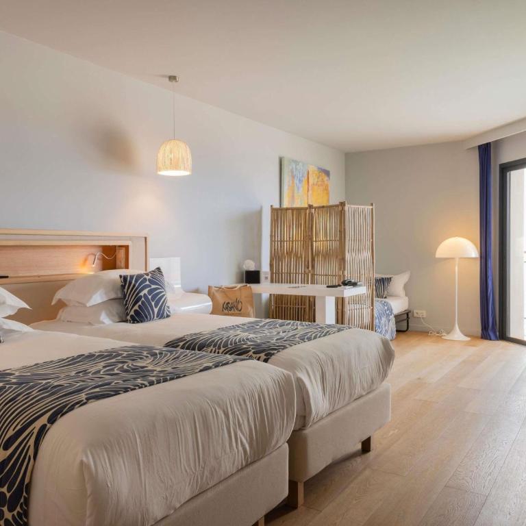 Hotel & Spa Kasano Calvi - Handwritten Collection - Suite Double ou Lits Jumeaux Supérieure - Vue sur Mer et Piscine - 2
