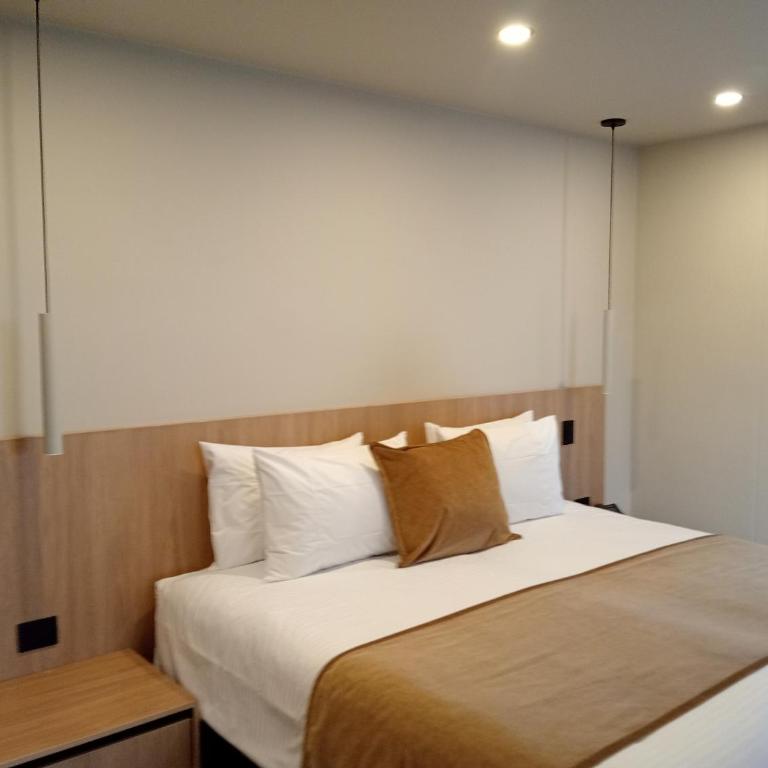 Hotel Rulay Medellin - Suite with Spa Bath - 2