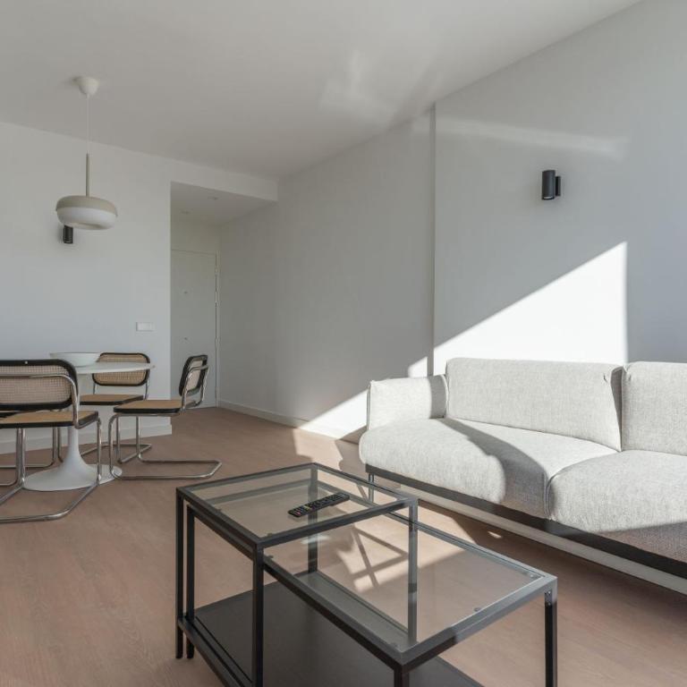 Bright with views -2Beds 1Bath- Bernabéu - Apartamento de 2 dormitorios - 4