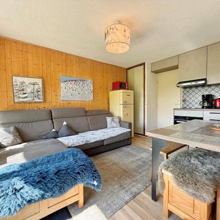 Appartement confortable avec terrasse et parking, proche centre - Appartement 1 Chambre - 2