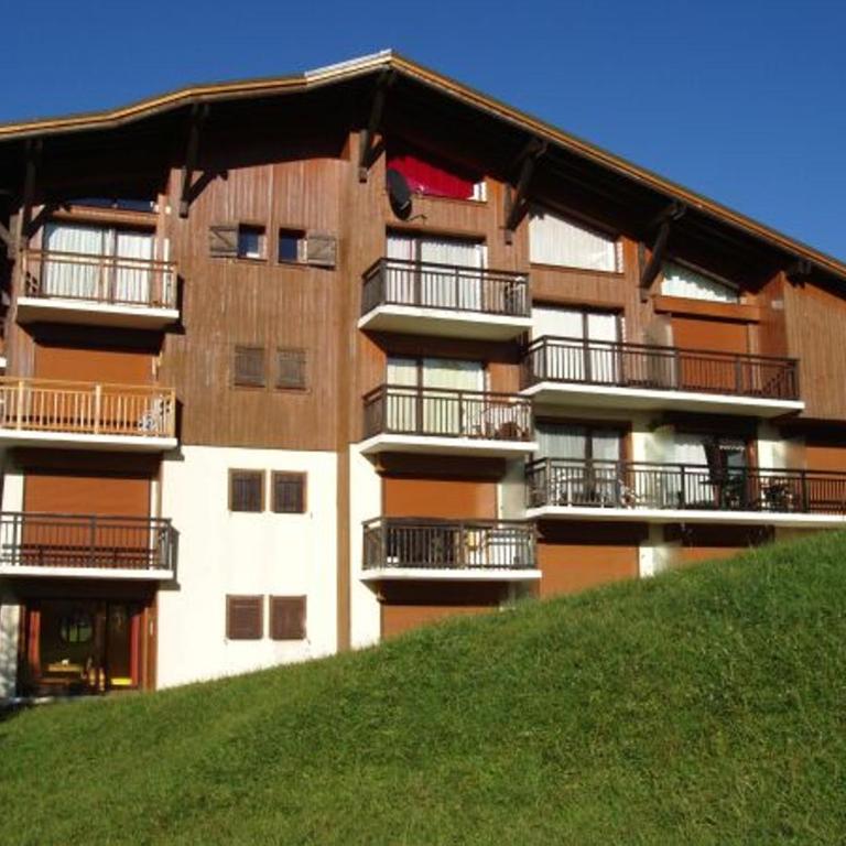 Appartement confortable avec terrasse et parking, proche centre - Appartement 1 Chambre - 17