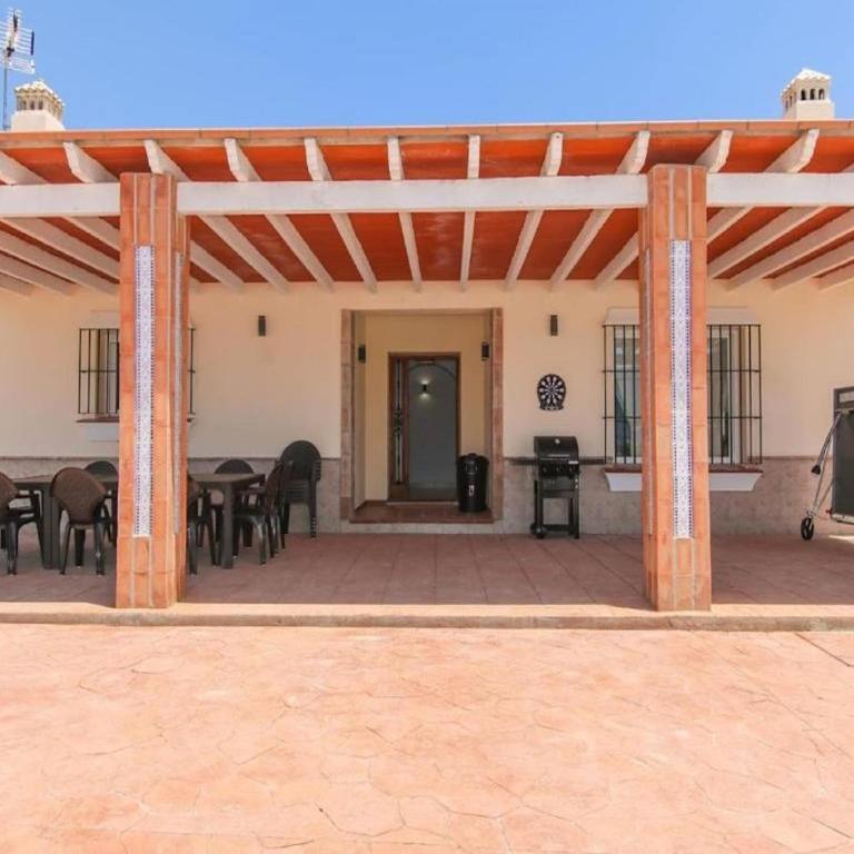 Villa Ballesteros, Alhaurin el Grande - Three-Bedroom Vacation Home - 1