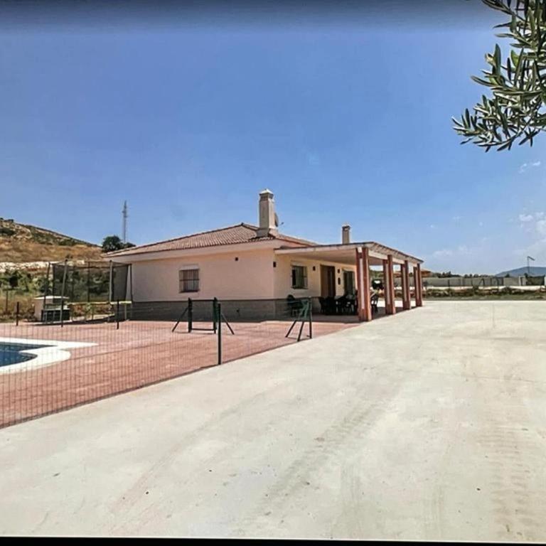 Villa Ballesteros, Alhaurin el Grande - Three-Bedroom Vacation Home - 2