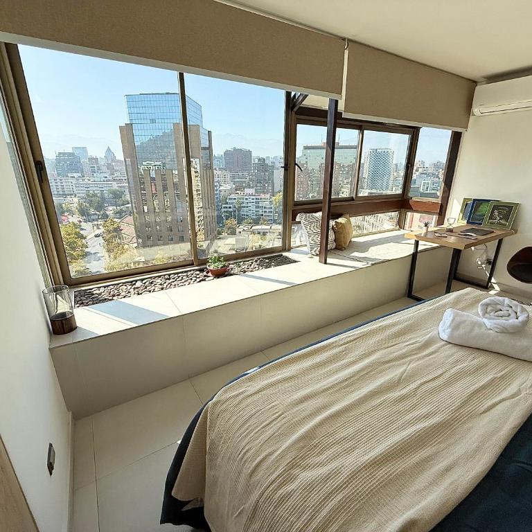 Andes Views, Spacious&Modern, Steps2Metro, AC WiFi - Two-Bedroom Apartment with City View - 13