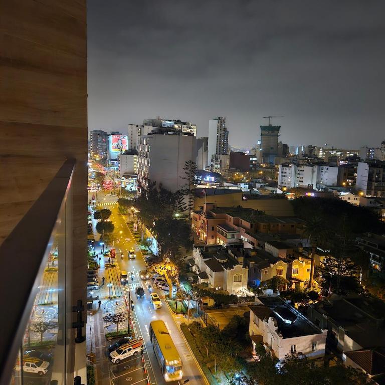 Modern Brand New Apartment in Miraflores - One-Bedroom Apartment - 32