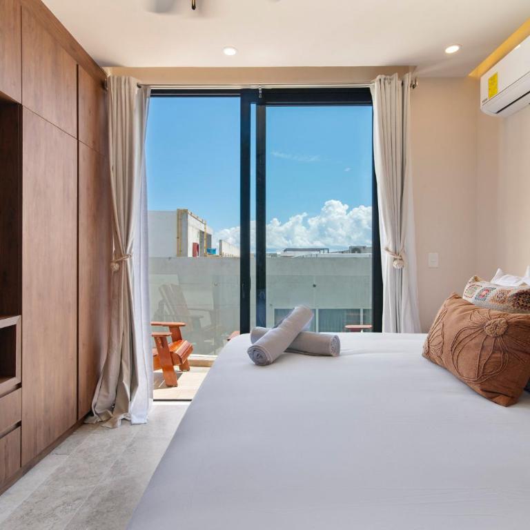 Paravian by Casago - Studio Apartment with King Bed - 3