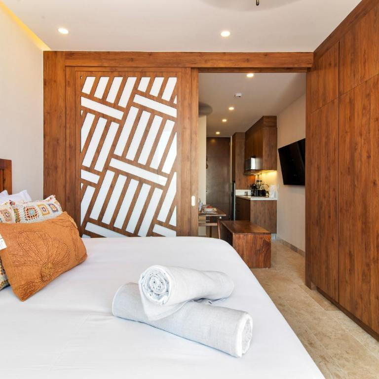 Paravian by Casago - Studio Apartment with King Bed - 39