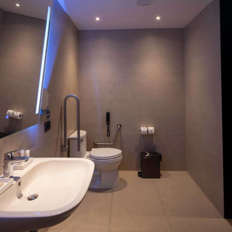 Wyndham Grand Costa Del Sol Lima Airport - Habitación adaptada para personas con movilidad reducida - 1 cama grande - No fumadores - 7