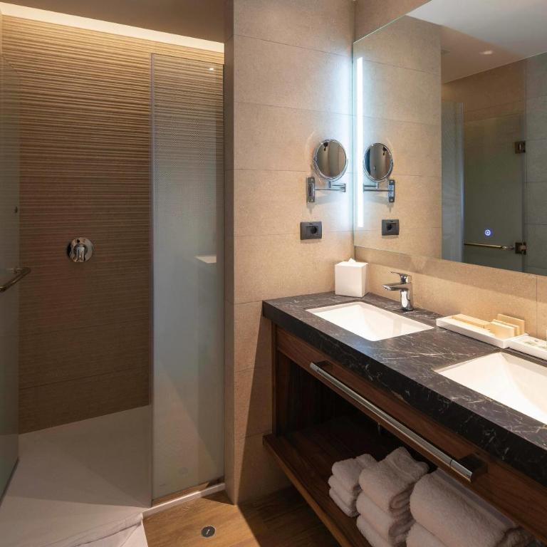 Wyndham Grand Costa Del Sol Lima Airport - Suite con cama extragrande - No fumadores - 9