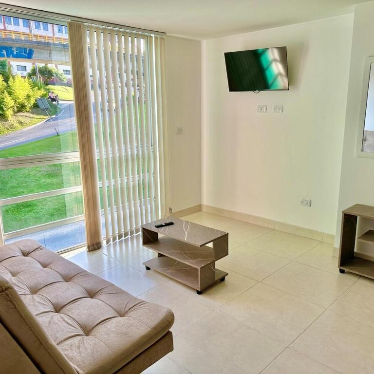 Lindo apartamento en excelente zona Central Urban Mzles - Apartamento de 3 dormitorios - 1