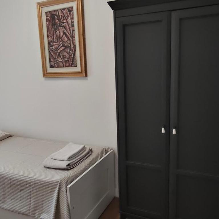 Casa Renova, intero appartamento, 2 camere, max 4 ospiti, Trieste zona storica - Appartamento con 1 Camera da Letto - 43