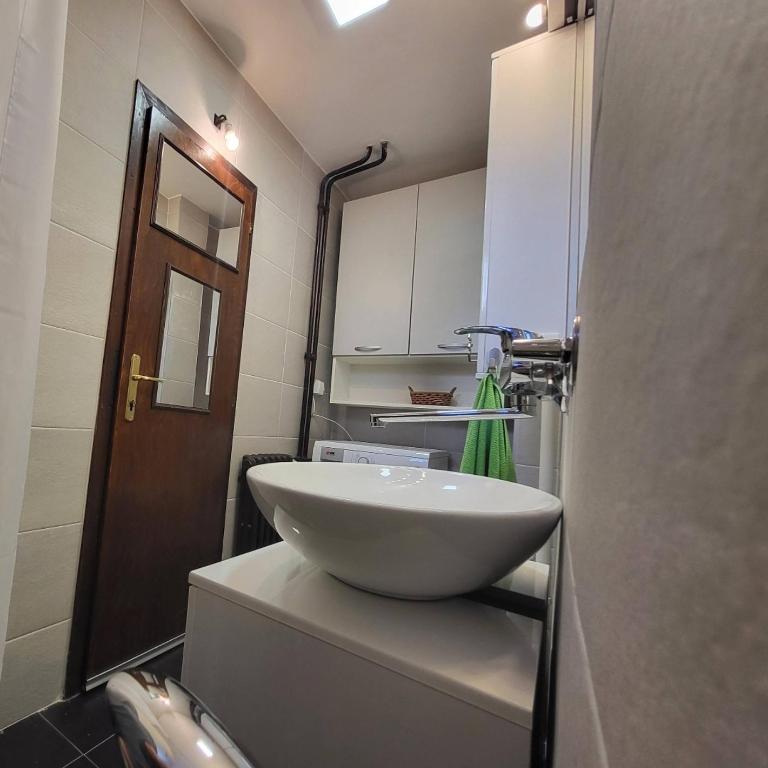 Udobni smestaj - One-Bedroom Apartment - 22