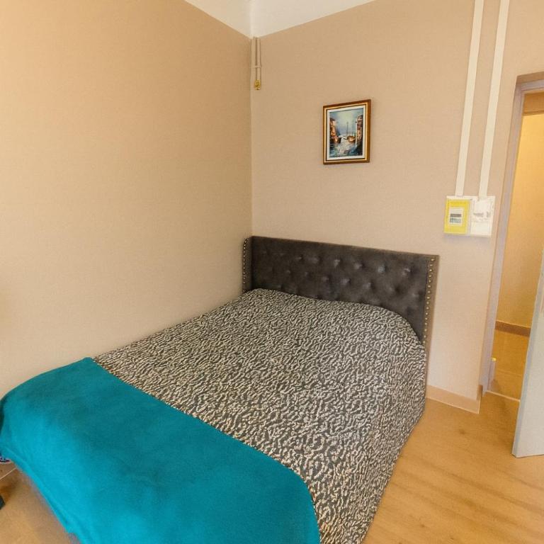 Appartement en RDC climatisé à 100m des cures - Studio - Accessible aux Personnes à Mobilité Réduite - 3