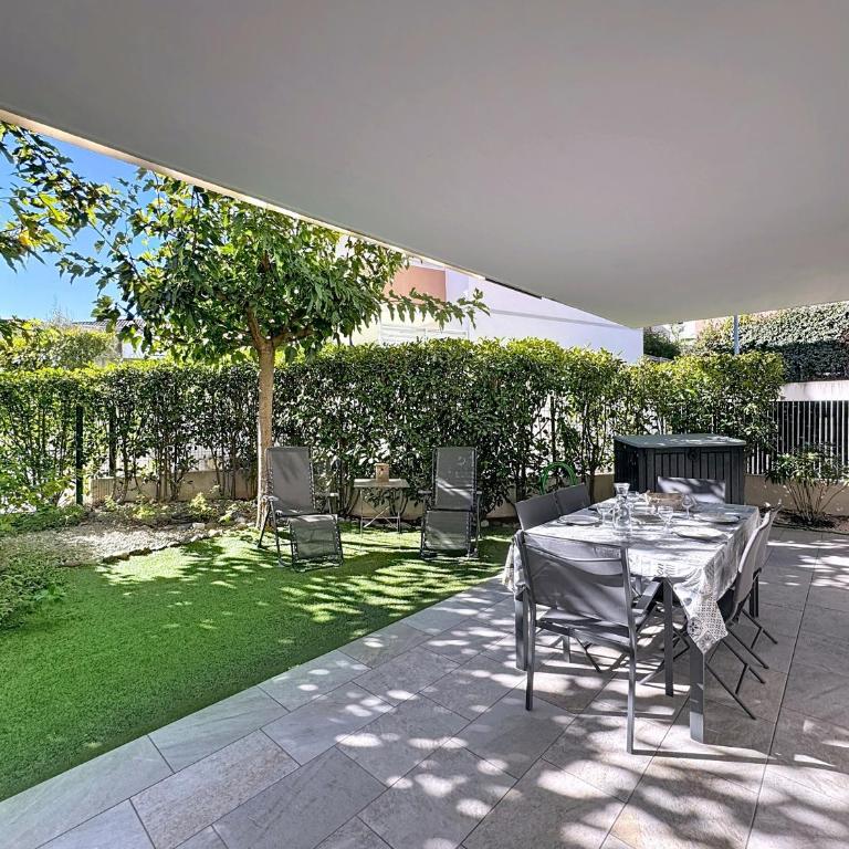 Charmant T3 avec jardin privé, proche plage centre-ville de Calvi - Appartement 2 Chambres avec Terrasse - 1