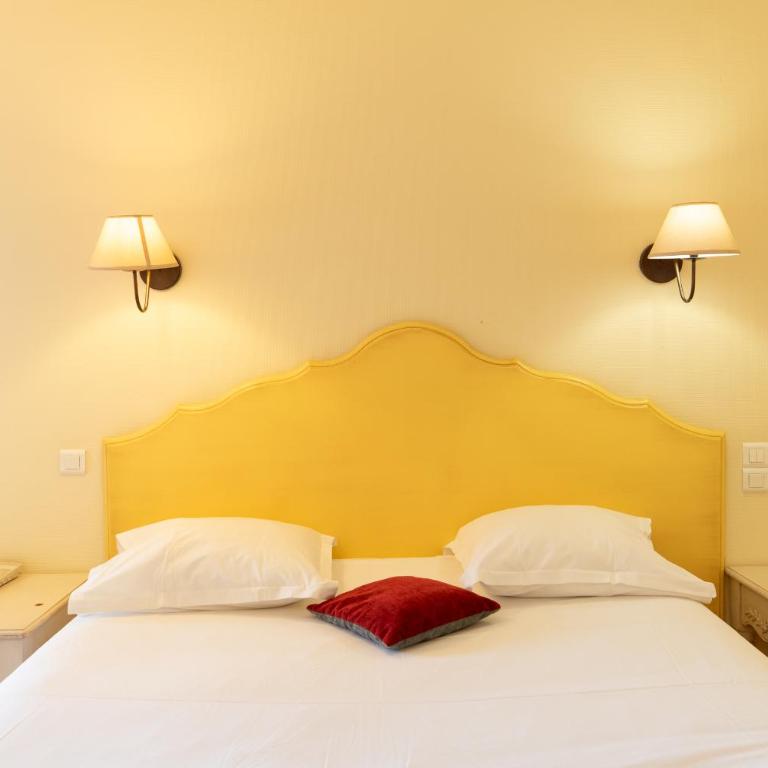 Golden Tulip Avignon Le Paradou - Chambre Quintuple Standard avec 2 Lits King-Size et Patio Privé - 1