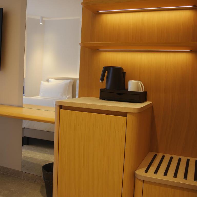 Golden Tulip Avignon Le Paradou - Chambre Double Standard avec Patio Privé - 11