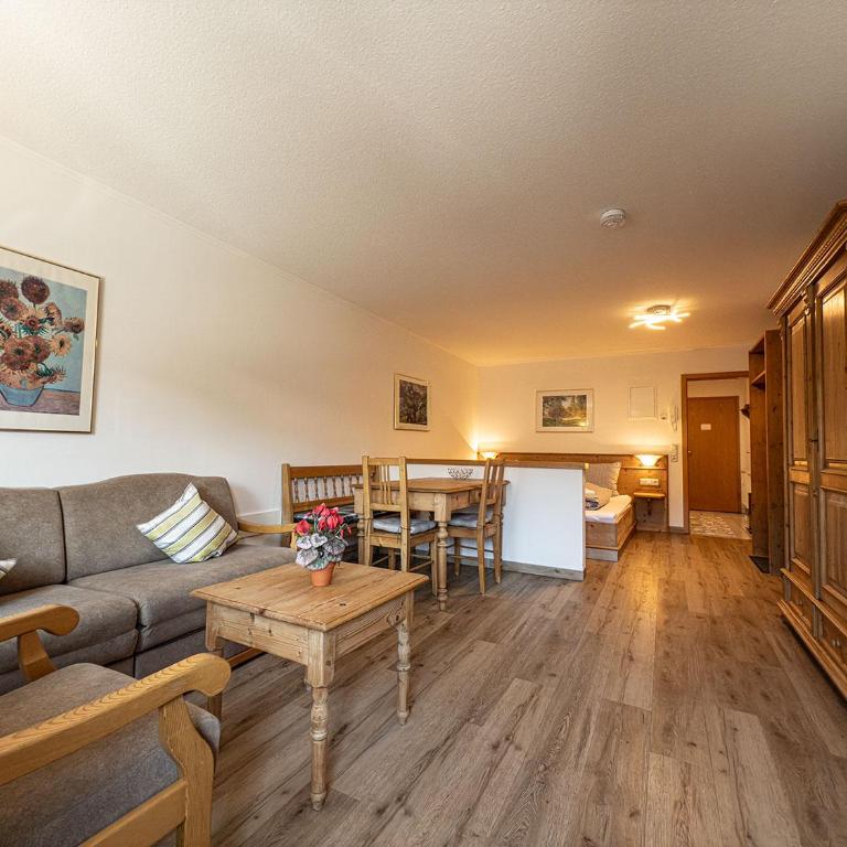 FEWO Geierhos - Apartment mit Balkon - 1