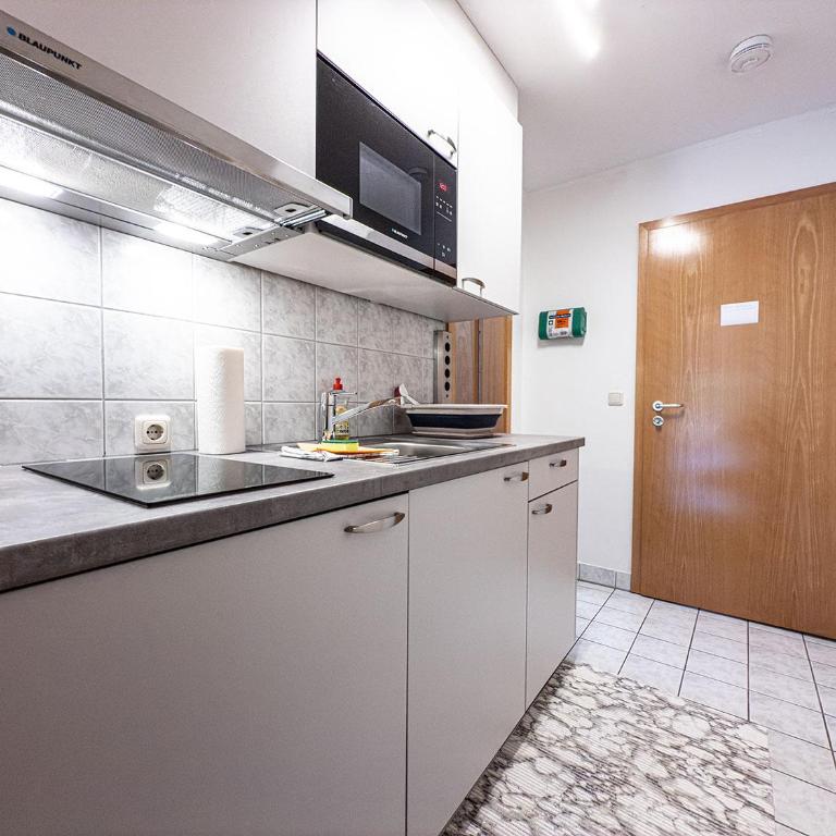 FEWO Geierhos - Apartment mit Balkon - 13