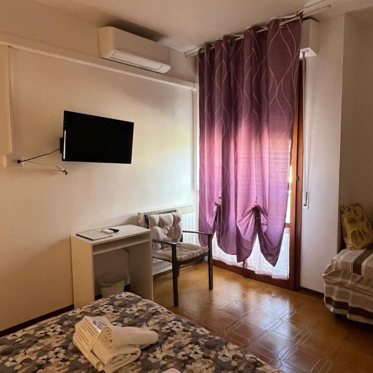 B&B L'Orchidea - Camera Matrimoniale Deluxe con 1 Letto Supplementare - 23
