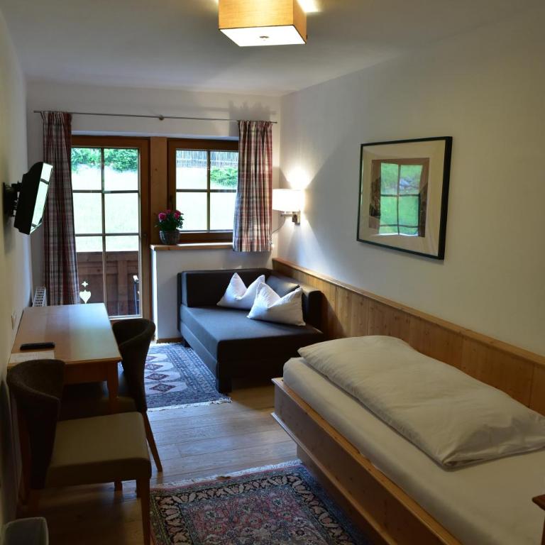 Gästehaus Gratlspitz - Einzelzimmer mit Zustellbett - 3