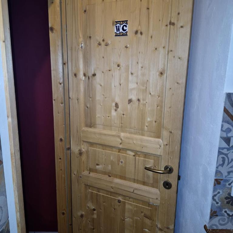 NA ZA ROSA - Casa Vacanze - Camera Matrimoniale con Bagno Privato - 5