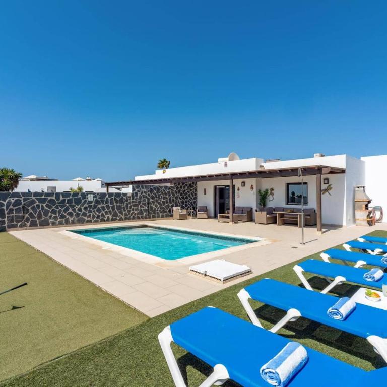 Villa Irache by Villa Plus - Villa - 3