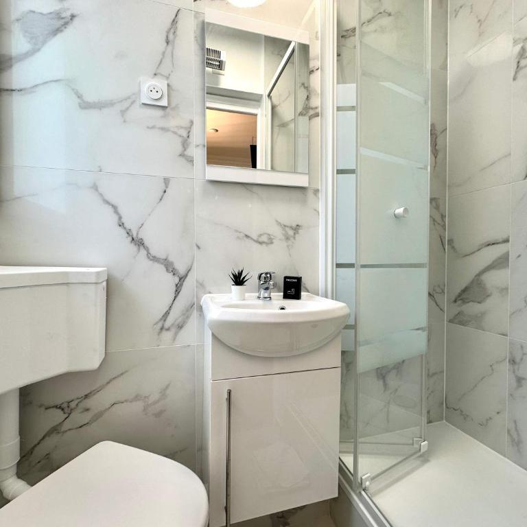 New 143 Suite La Rochelle - Cosy Apartment Paris Center - Studio - 19