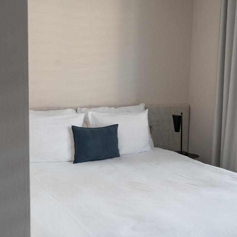 Hôtel de la Couronne - Zimmer mit Queensize-Bett - 2